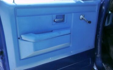 Chevrolet-1974-blue-5