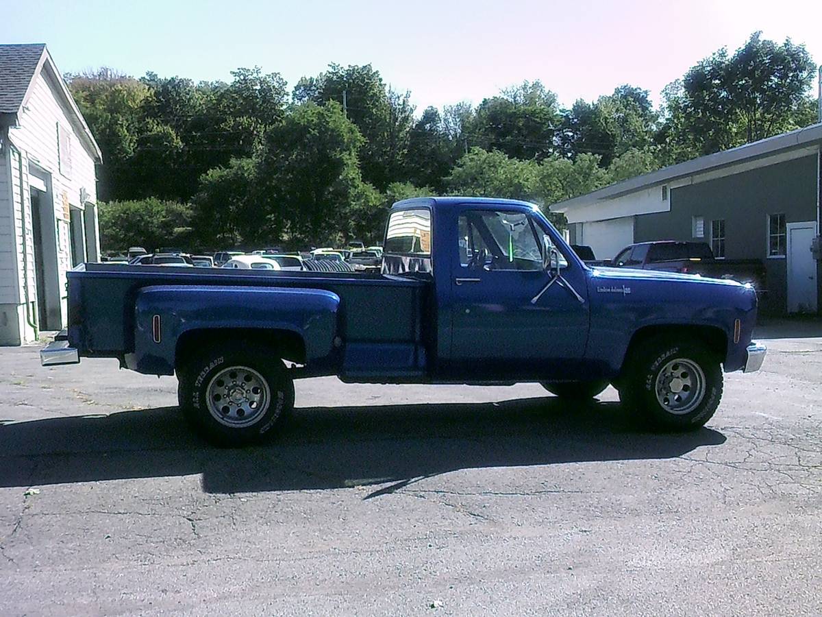 Chevrolet-1974-blue-8