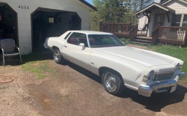 Chevrolet-1974-white-2