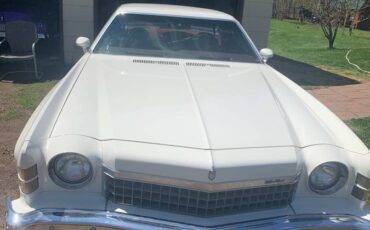 Chevrolet-1974-white