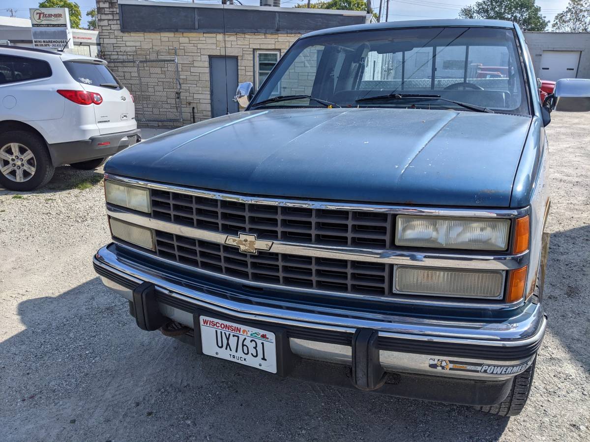 Chevrolet-1990-blue-3