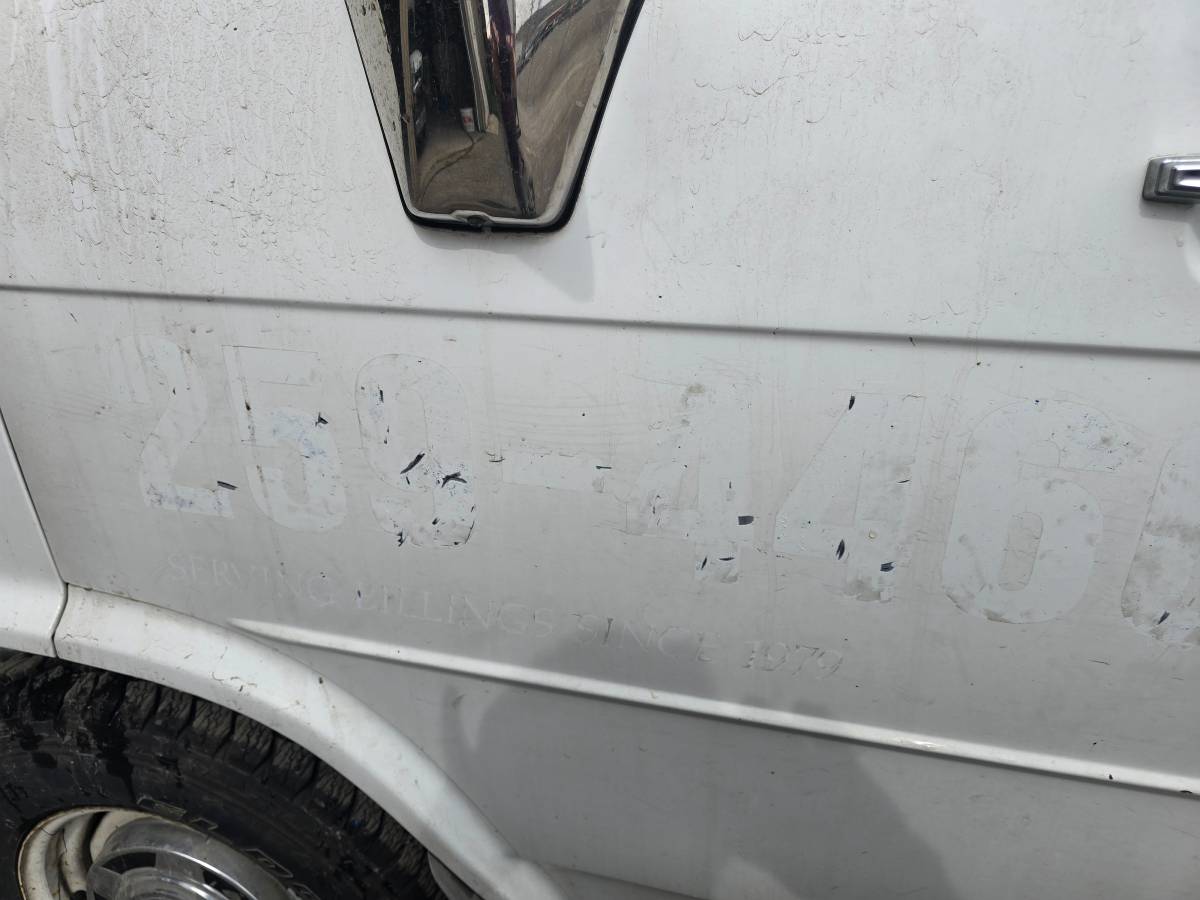 Chevrolet-20-cargo-van-1991-white-2
