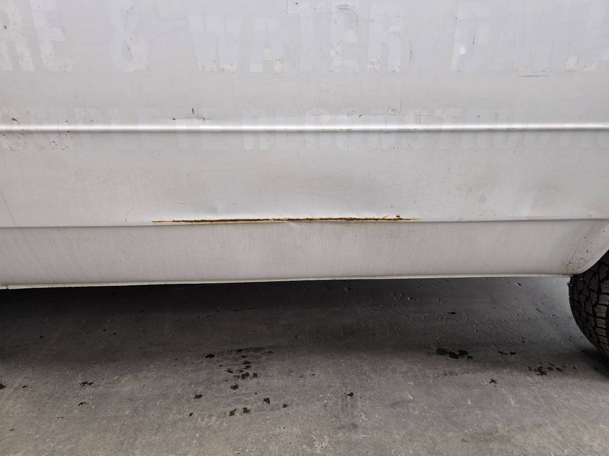 Chevrolet-20-cargo-van-1991-white-21