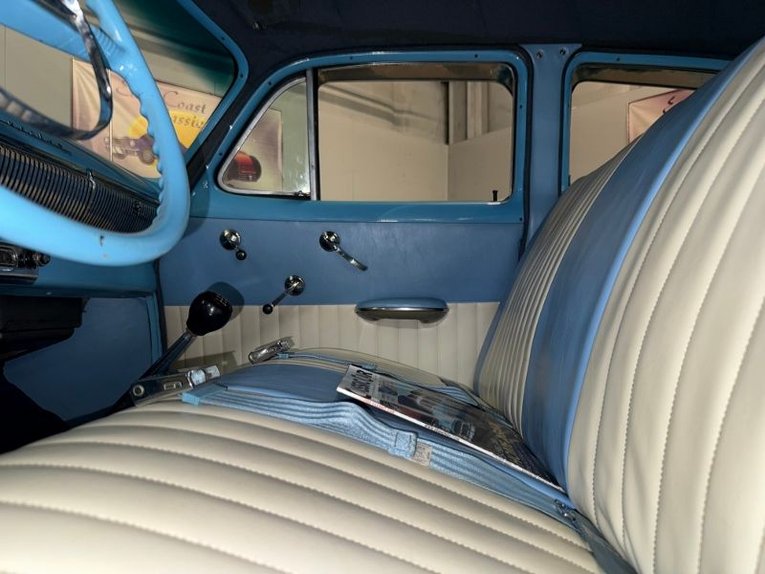 Chevrolet-210-1954-Blue-White-Blue-White-12