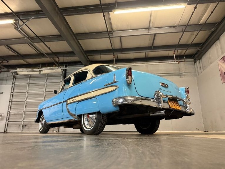 Chevrolet-210-1954-Blue-White-Blue-White-2
