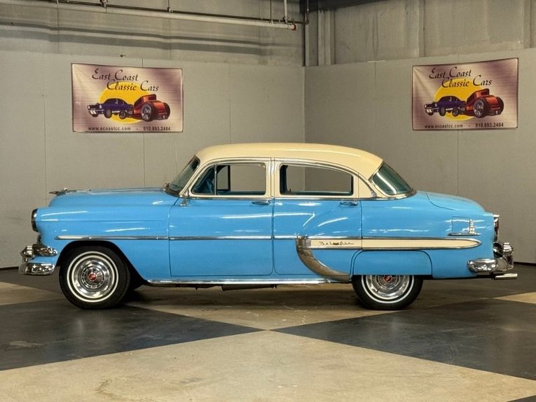 Chevrolet-210-1954-Blue-White-Blue-White-3