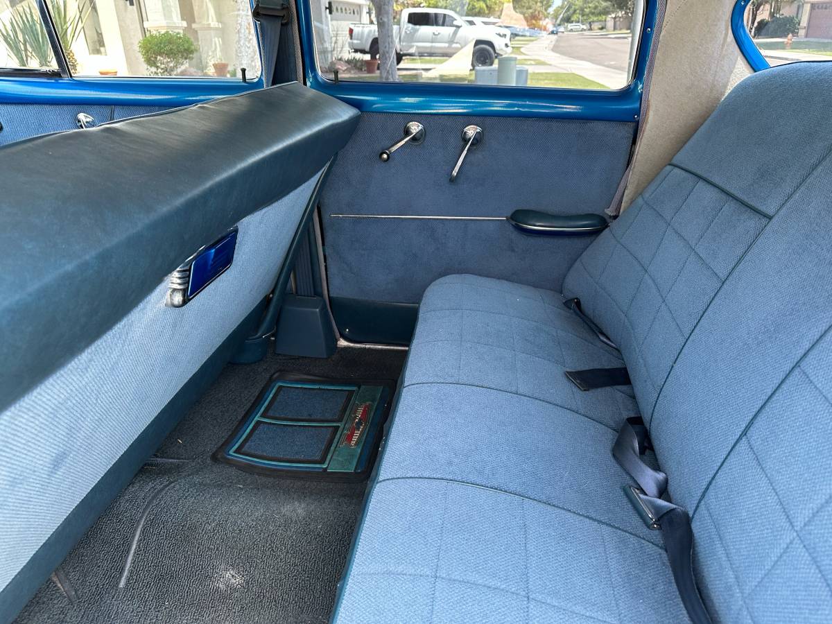 Chevrolet-210-1954-blue-10