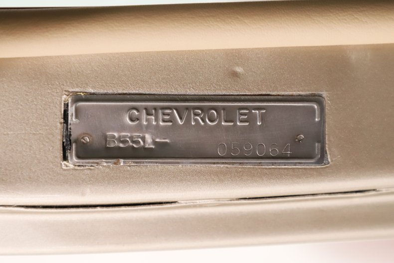 Chevrolet-210-1955-Angry-Orange-Cream-14