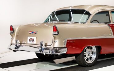 Chevrolet-210-1955-Angry-Orange-Cream-26
