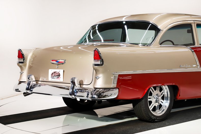 Chevrolet-210-1955-Angry-Orange-Cream-26