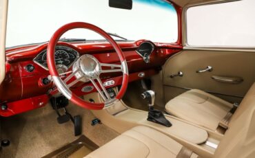 Chevrolet-210-1955-Angry-Orange-Cream