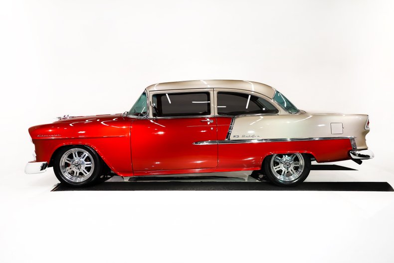 Chevrolet-210-1955-Angry-Orange-Cream-39