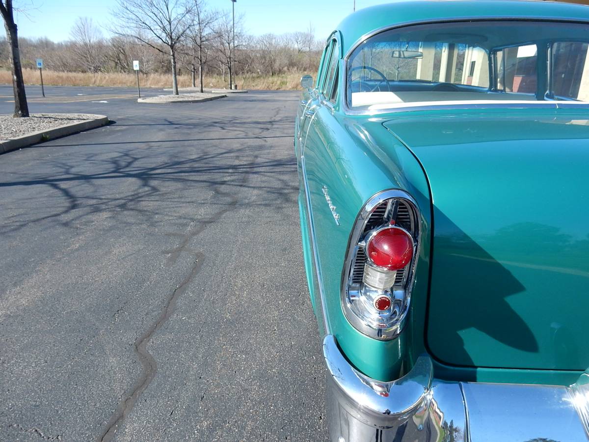 Chevrolet-210-1956-green-2