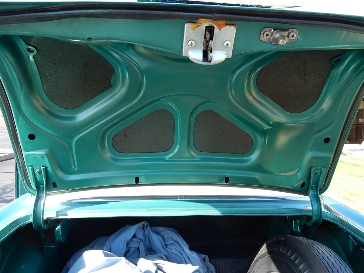 Chevrolet-210-1956-green-22