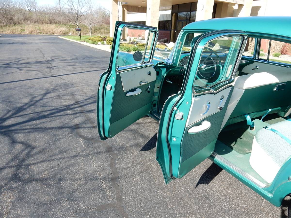 Chevrolet-210-1956-green-6