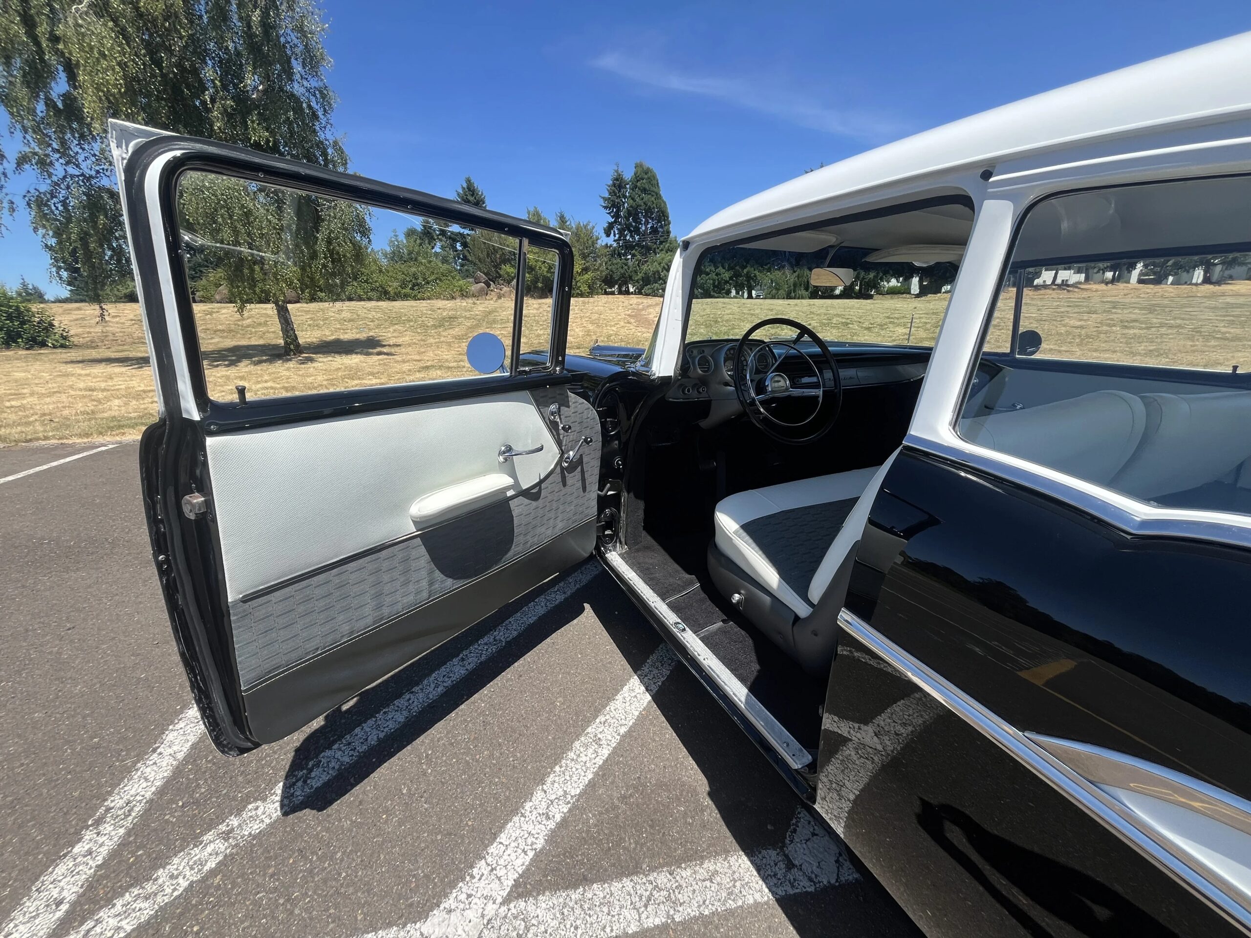 Chevrolet-210-1957-Black-White-20