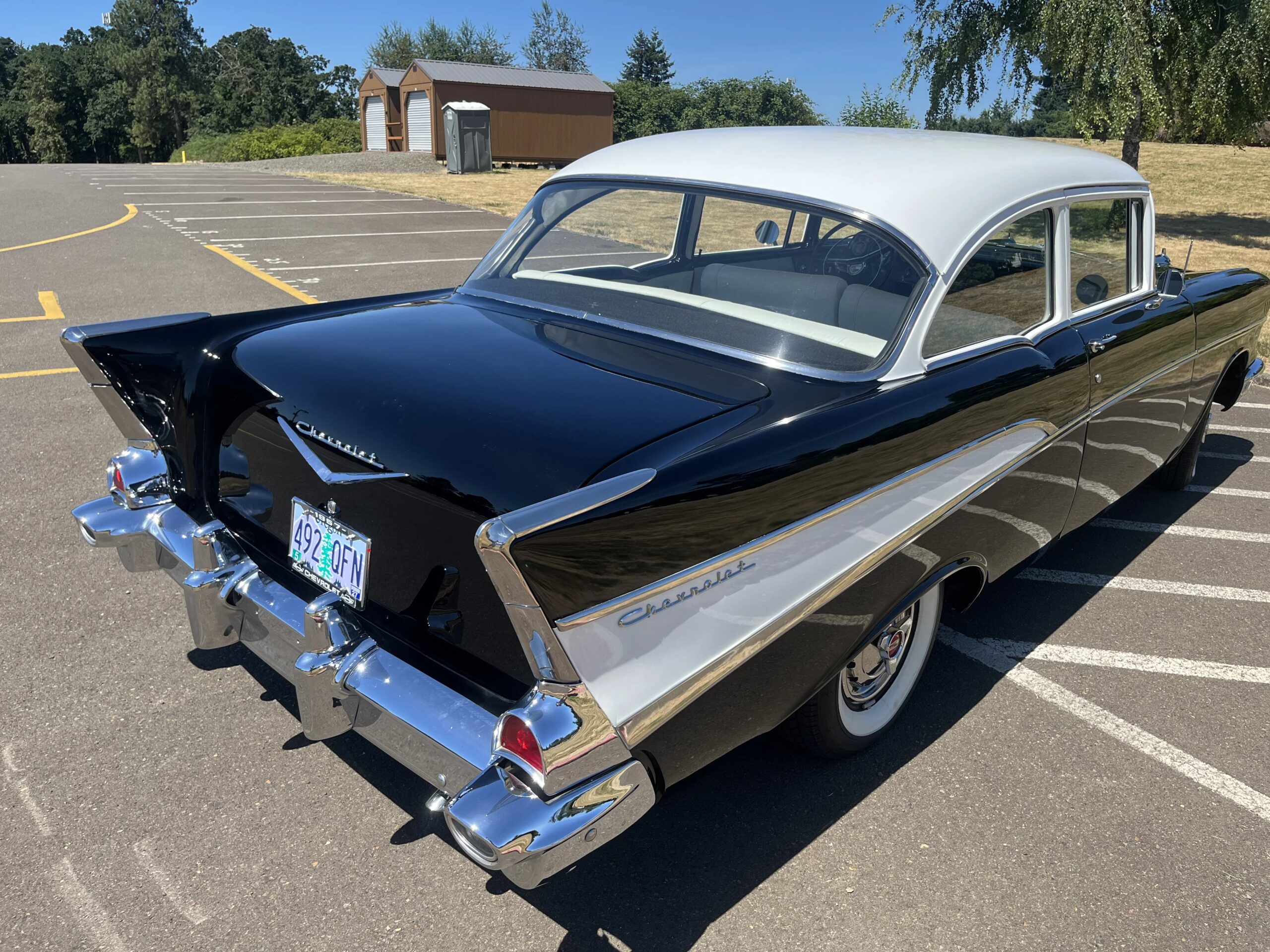 Chevrolet-210-1957-Black-White-21
