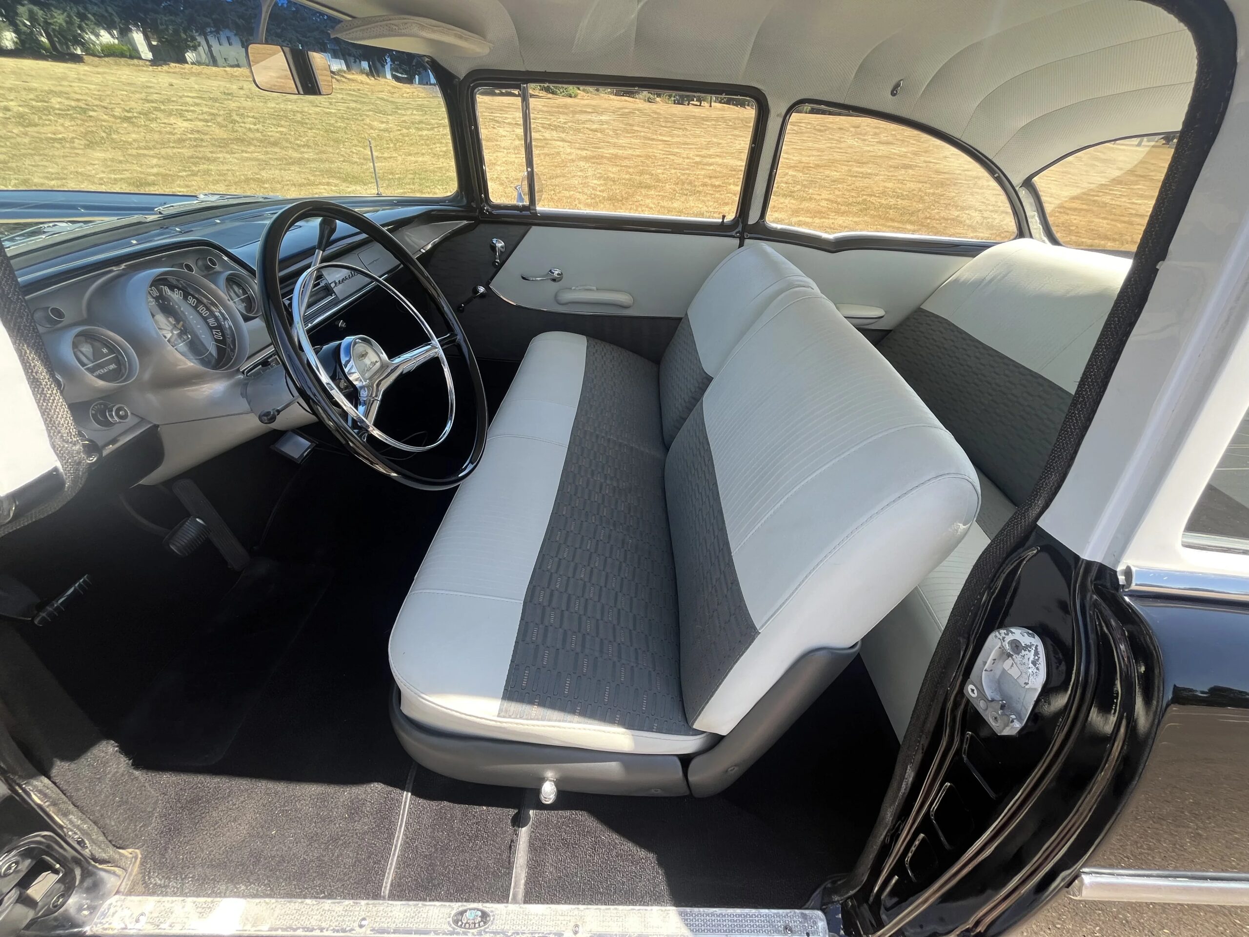 Chevrolet-210-1957-Black-White-32