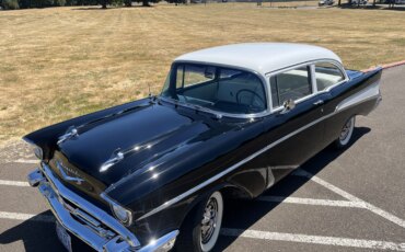 Chevrolet-210-1957-Black-White-33