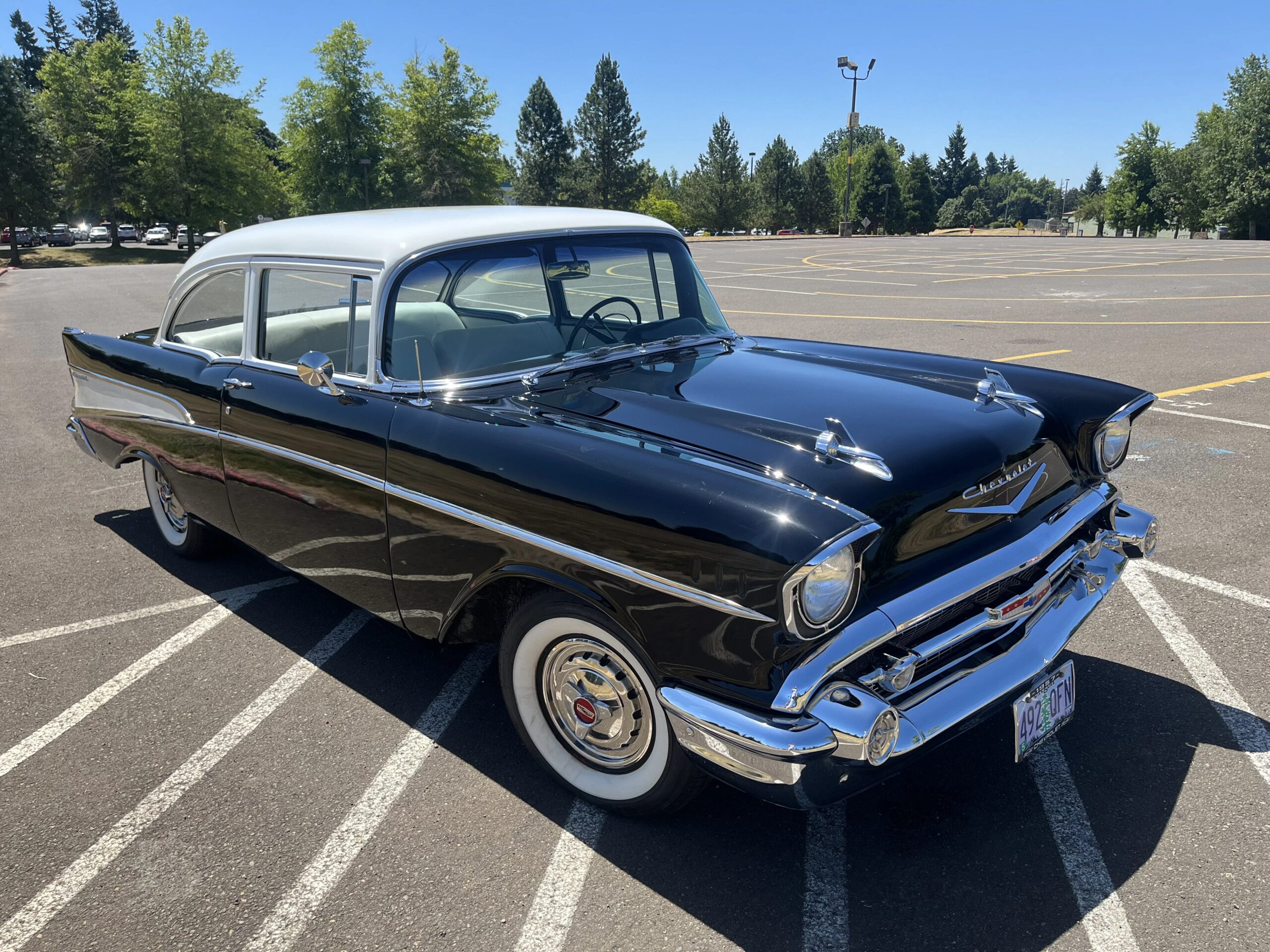 Chevrolet-210-1957-Black-White
