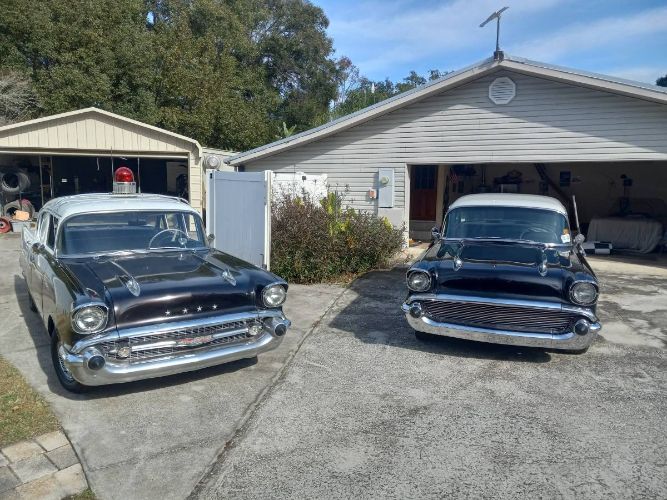 Chevrolet-210-1957-BlackWhite-Blue-1