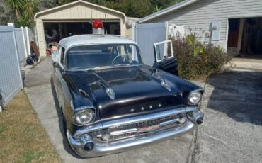 Chevrolet-210-1957-BlackWhite-Blue-3