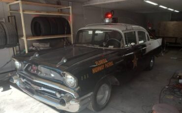 Chevrolet-210-1957-BlackWhite-Blue