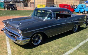 Chevrolet-210-1957-custom-10