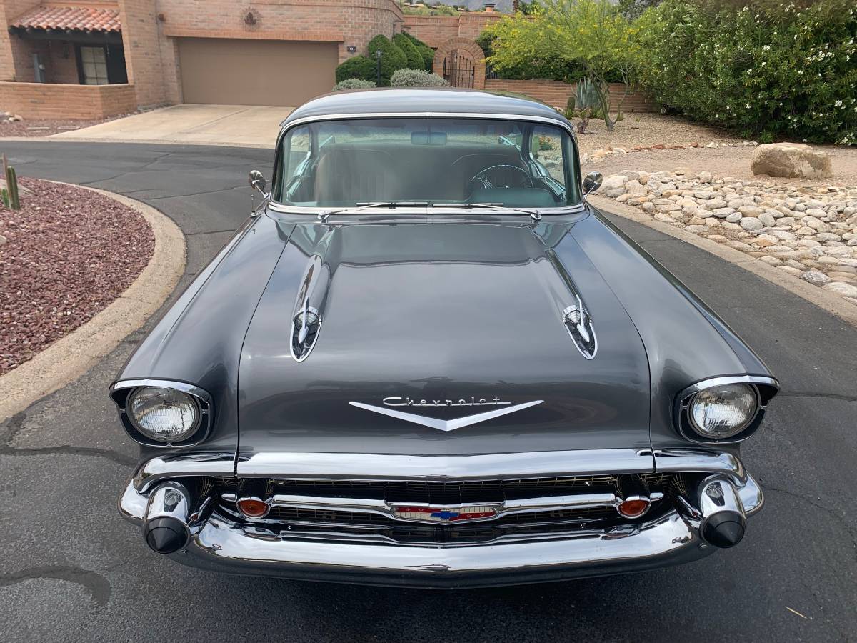 Chevrolet-210-1957-custom-15
