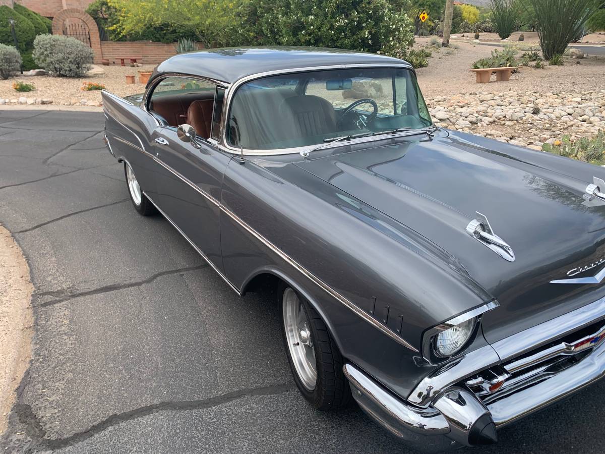 Chevrolet-210-1957-custom-16