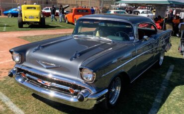 Chevrolet-210-1957-custom-18