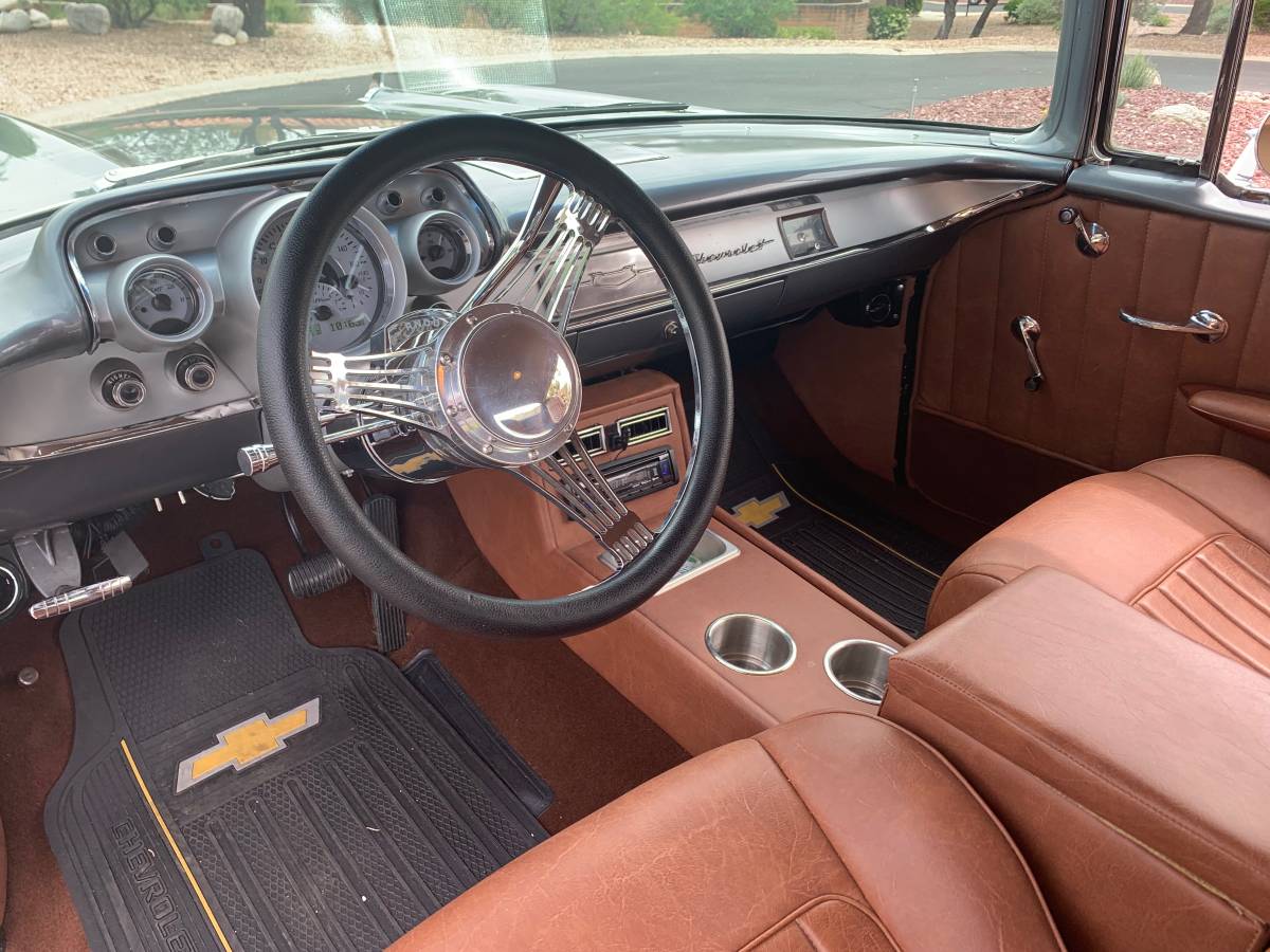 Chevrolet-210-1957-custom-3