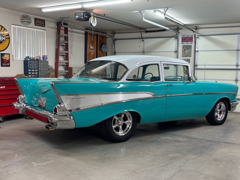 Chevrolet-210-1957-turquoise-turquoise-12