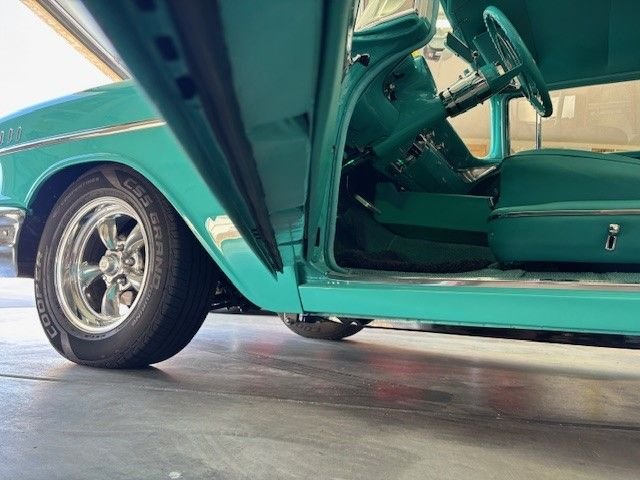 Chevrolet-210-1957-turquoise-turquoise-30