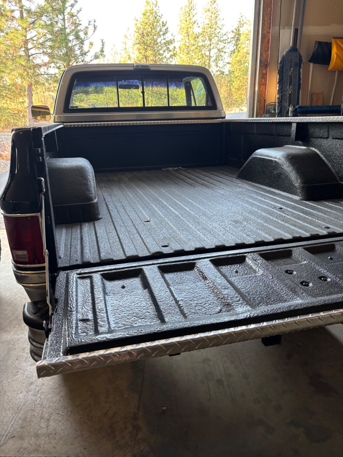 Chevrolet-2500-1985-12