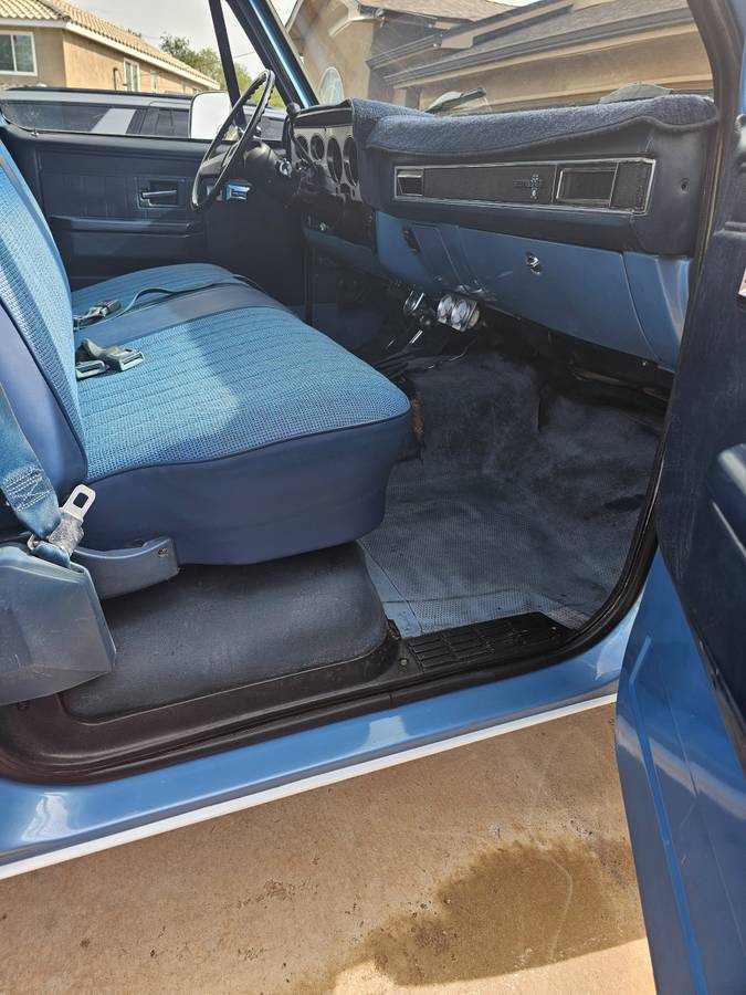 Chevrolet-2500-scottsdale-1984-13
