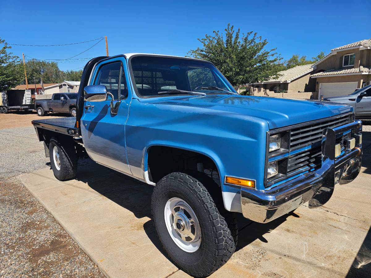 Chevrolet-2500-scottsdale-1984-2