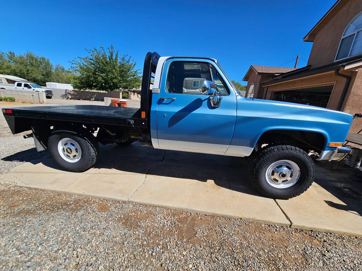 Chevrolet-2500-scottsdale-1984-3