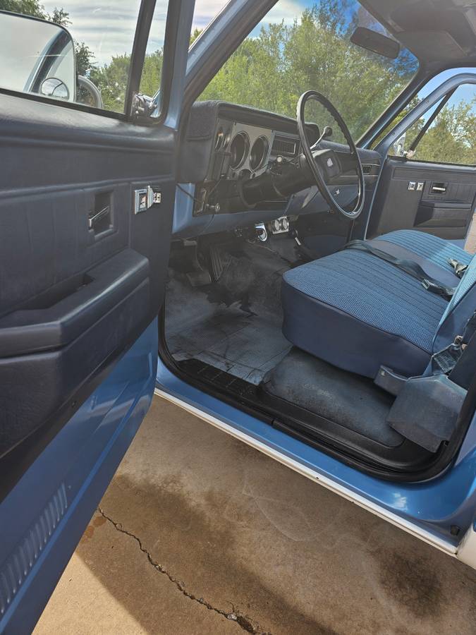 Chevrolet-2500-scottsdale-1984-8