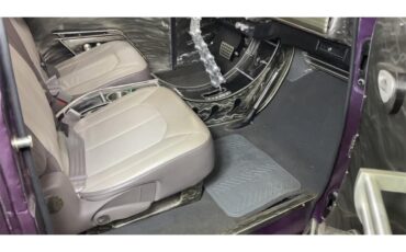 Chevrolet-3100-1948-Purple-Grey-Seats-4