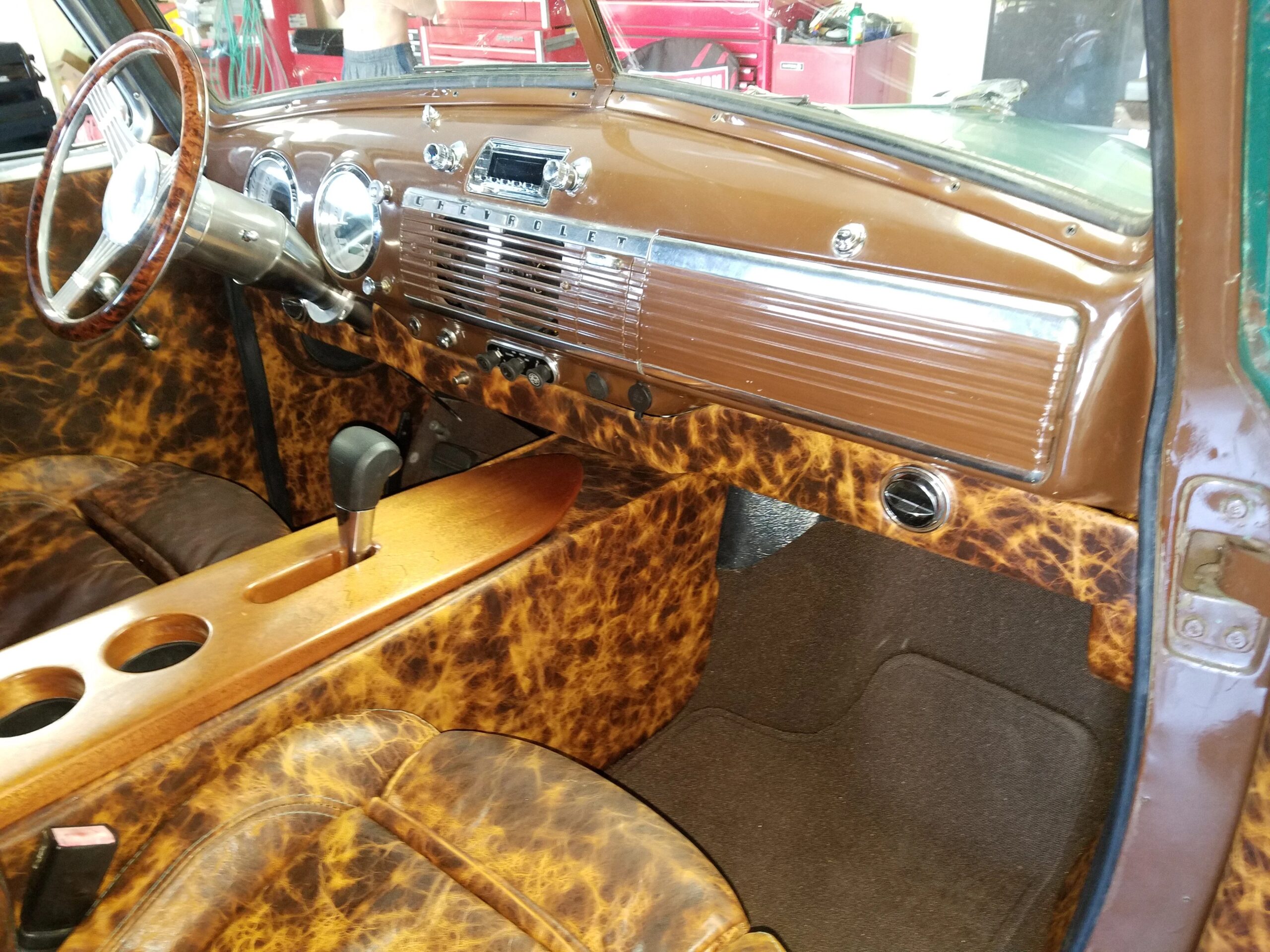 Chevrolet-3100-1950-Green-Brown-15