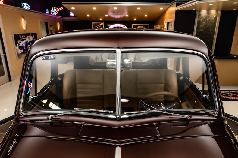 Chevrolet-3100-1951-Brown-Tan-32