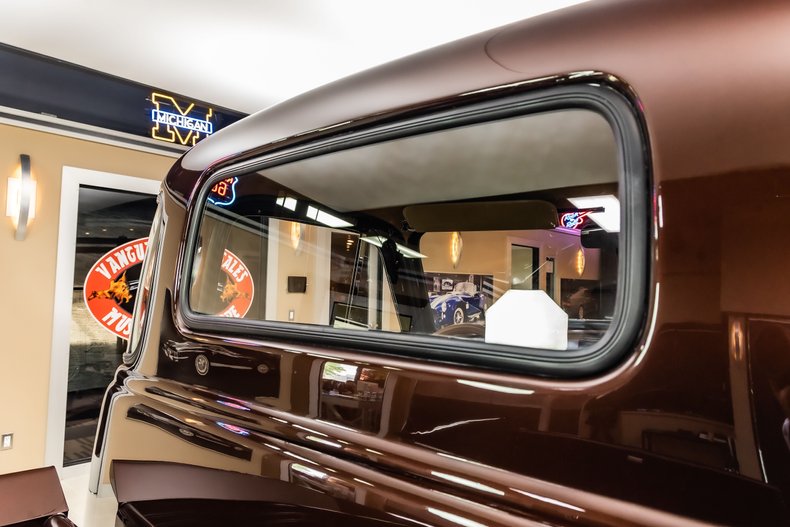 Chevrolet-3100-1951-Brown-Tan-46