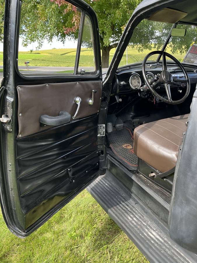 Chevrolet-3100-1952-black-10