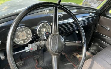 Chevrolet-3100-1952-black-12