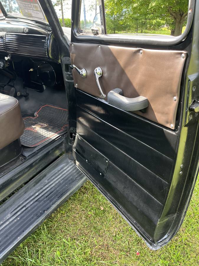 Chevrolet-3100-1952-black-3