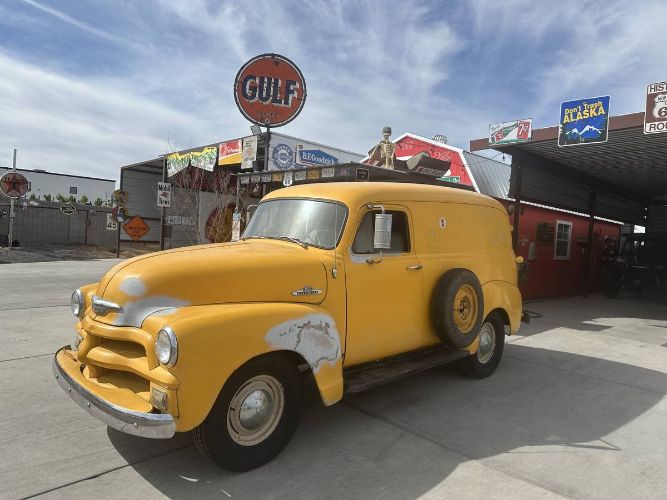 Chevrolet-3100-1955-Yellow-10