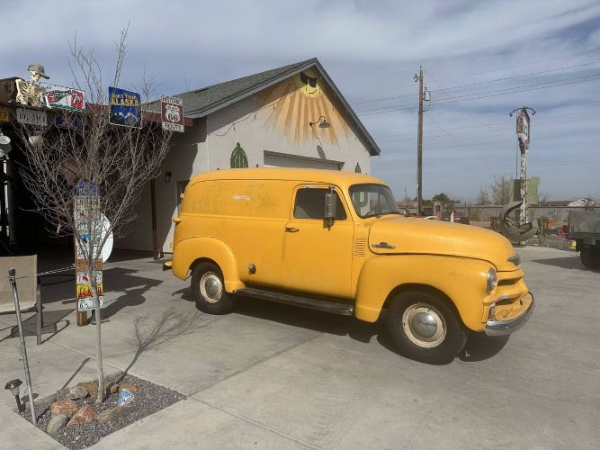Chevrolet-3100-1955-Yellow-7