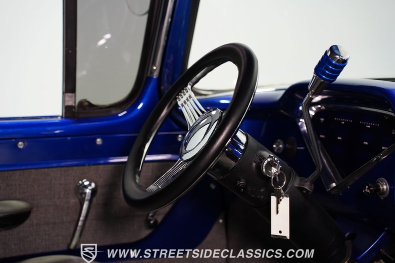 Chevrolet-3100-1957-Blue-Gray-40