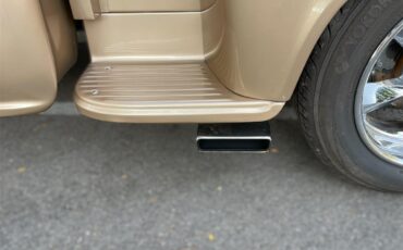 Chevrolet-3100-1957-Champagne-Gold-Saddle-brown-leather-26